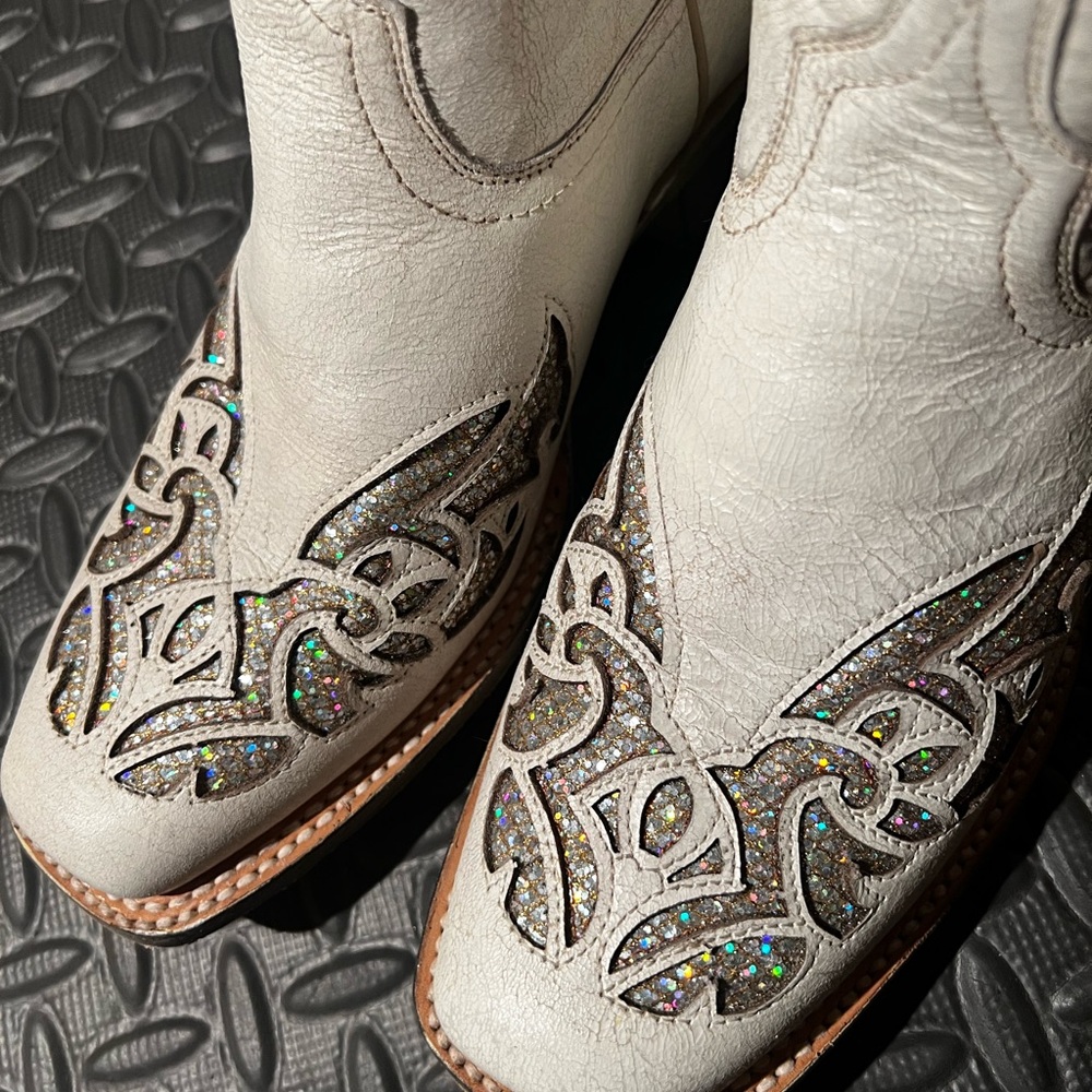 RARE J.B. Dillon Cowgirl Boots White Sparkle size 5.5 Girls - Picture 7 of 12